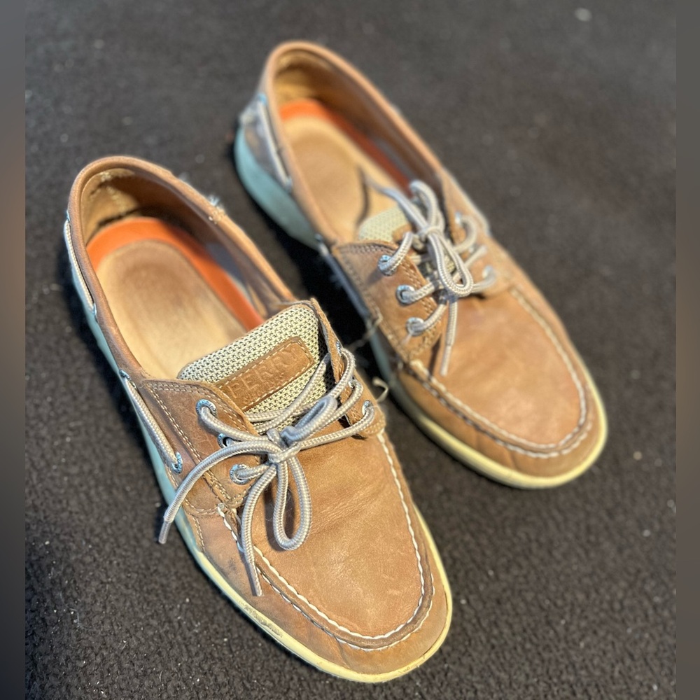 Sperry Tan Leather Boat Shoes